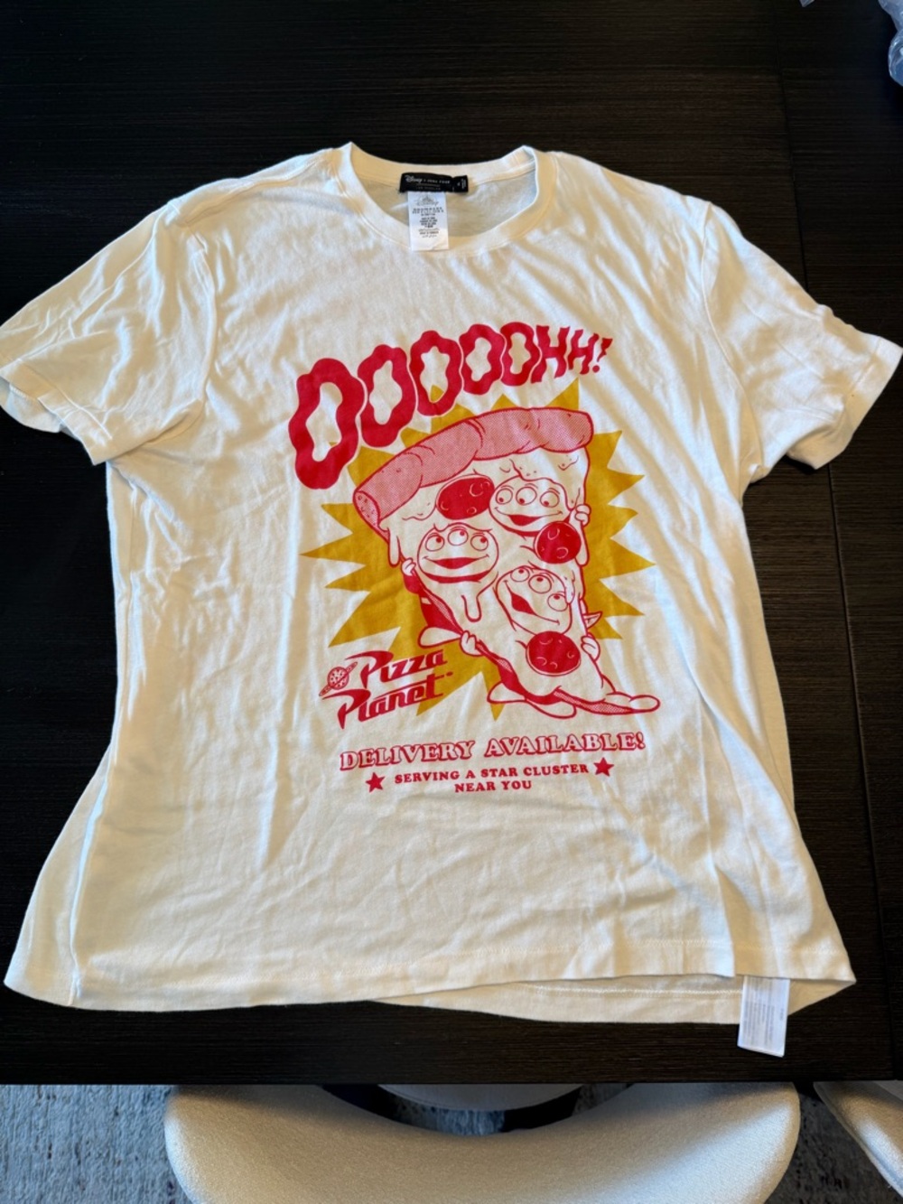 Pizza Planet Ooohhh! Graphic Tee - Disney Exclusive size XL